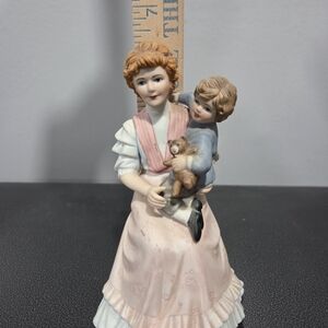 Homco #1460 Porcelain Storytime Figurine Jonathan's Time Mom And Son Holding Bea